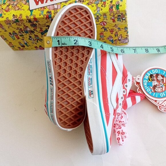 Vans Of The Wall Red and White Stripe Where's Waldo Sneakers Size US Kids 12 - Picture 5 of 14